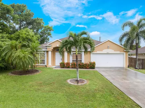 4511 NW Glazbrook St, Port Saint Lucie, FL 34983