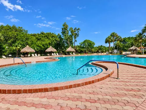3150 Holiday Springs Blvd #8-204, Margate, FL 33063