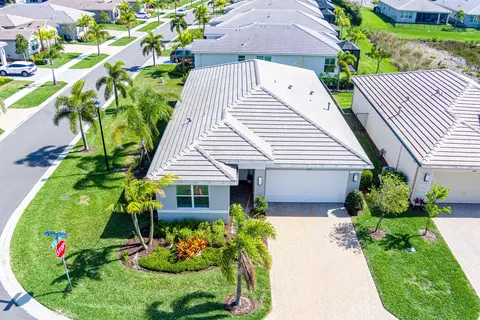 11673 SW Oceanus Blvd, Port Saint Lucie, FL 34987