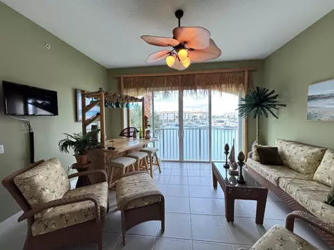 12 Harbour Isle Dr W #204, Fort Pierce, FL 34949