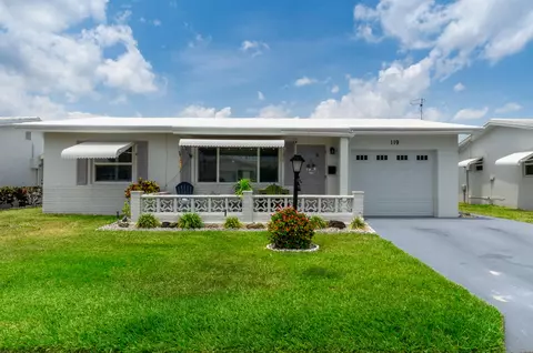 119 SW 9th St, Boynton Beach, FL 33426