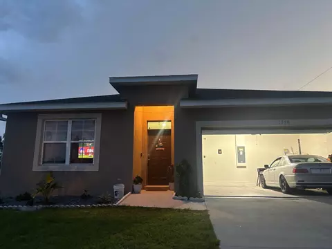 1598 Leeward Ave SE, Palm Bay, FL 32909