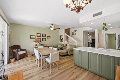 Dining - 1865 W Frederick Small Rd, Jupiter, FL 33458 photo 2 of 3