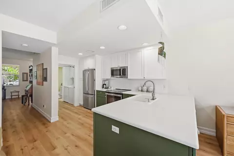 Kitchen - 1865 W Frederick Small Rd, Jupiter, FL 33458 photo 2 of 5