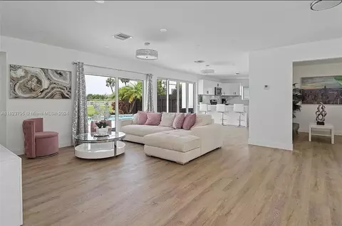 3705 Garden Ln, Miramar, FL 33023