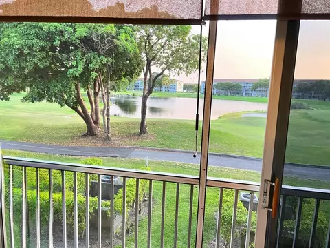 300 SW 134th Way #203E, Pembroke Pines, FL 33027