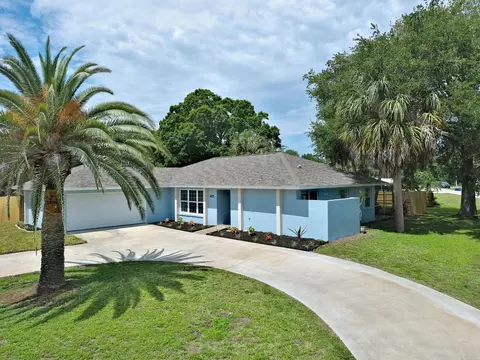 405 12th Ave, Vero Beach, FL 32962