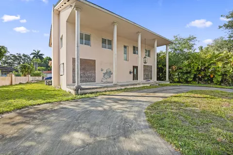 9655 Biscayne Blvd, Miami Shores, FL 33138