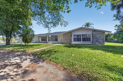 10157 La Reina Rd, Delray Beach, FL 33446