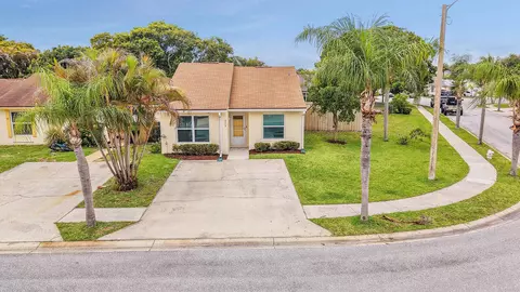 215 Palmetto Ct, Jupiter, FL 33458
