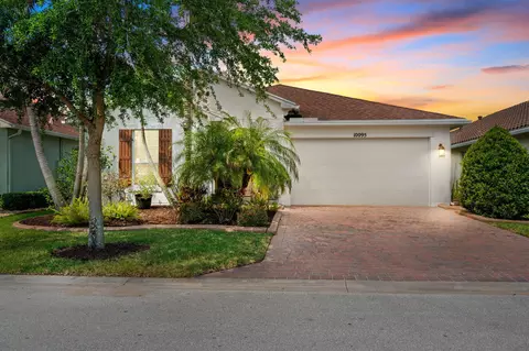 10095 SW Indian Lilac Trl, Port Saint Lucie, FL 34987