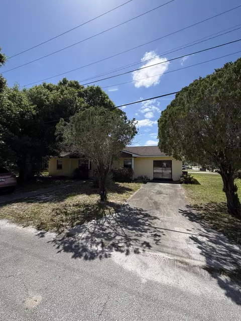 1709 N 22nd St, Fort Pierce, FL 34950