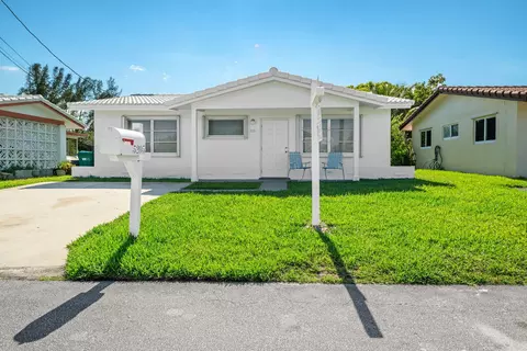 5205 NW 28th Ave, Tamarac, FL 33309
