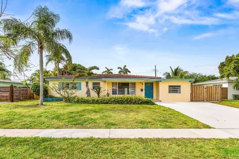 360 NE 23rd Way, Boca Raton, FL 33431