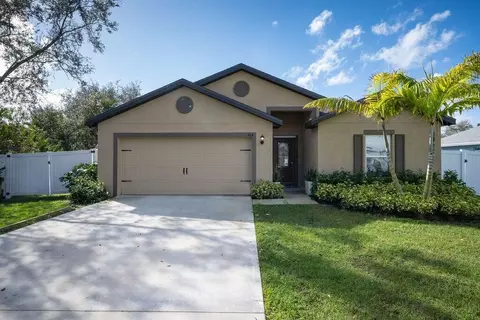 414 SW Dahled Ave, Port Saint Lucie, FL 34953