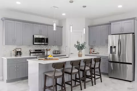 Kitchen - 335 S Datil St, Clewiston, FL 33440 photo 3 of 5
