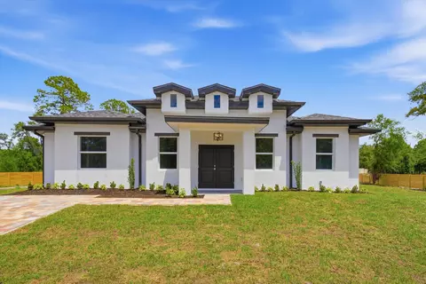 Exterior - 335 S Datil St, Clewiston, FL 33440 photo 2 of 6