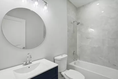Bath - 335 S Datil St, Clewiston, FL 33440 photo 4 of 4