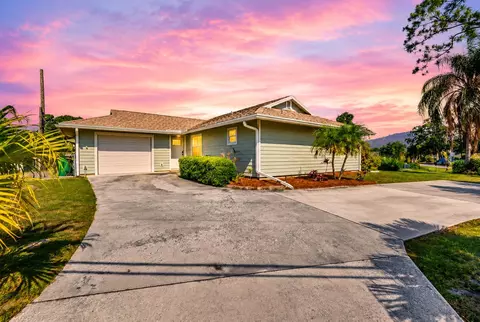 2411 SE Floresta Dr, Port Saint Lucie, FL 34984