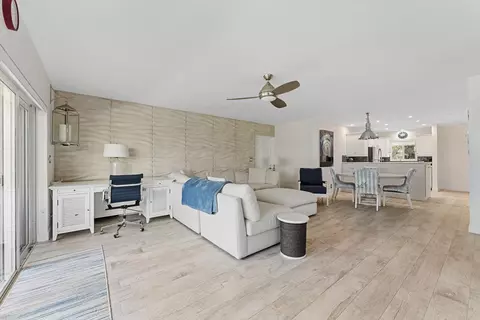 1199 Hillsboro Mile, Pompano Beach, FL 33062
