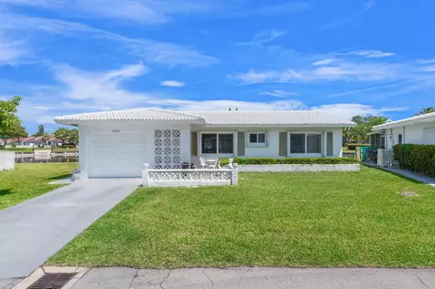 8609 NW 59th Pl, Tamarac, FL 33321