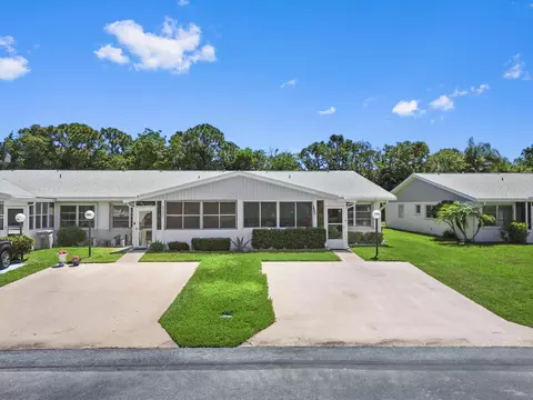3358 Americo Dr, West Palm Beach, FL 33417