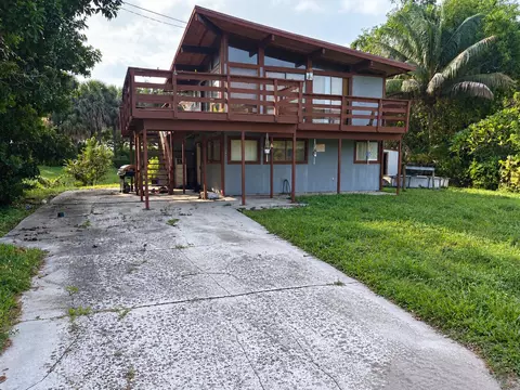 6665 Rigger Rd, Lake Worth, FL 33462