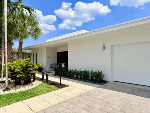 2222 NE 15th Ct, Fort Lauderdale, FL 33304