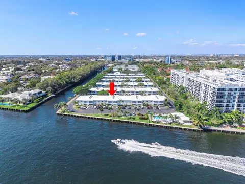 6517 Bay Club Dr #4, Fort Lauderdale, FL 33308