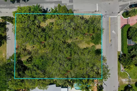 502 S Palmway, Lake Worth Beach, FL 33460