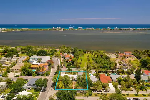 502 S Palmway, Lake Worth Beach, FL 33460