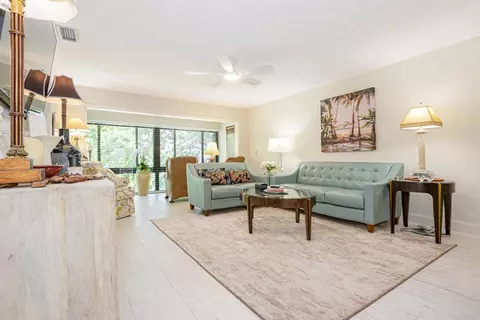400 18th St #G5, Vero Beach, FL 32960