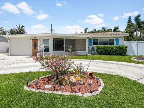 1009 SE 15th St, Deerfield Beach, FL 33441