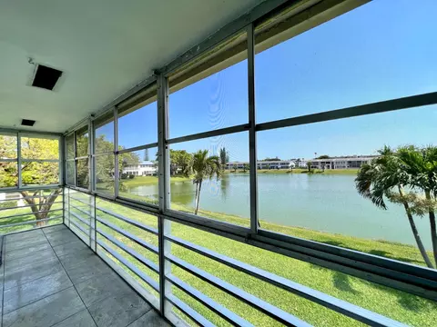 136 Somerset G, West Palm Beach, FL 33417