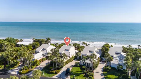 210 N Camelia Ct, Vero Beach, FL 32963