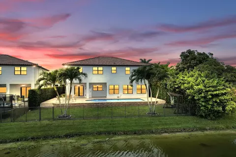 2971 NW 82nd Way, Pembroke Pines, FL 33024
