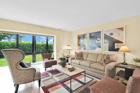 6760 Willow Wood Dr #1201, Boca Raton, FL 33434