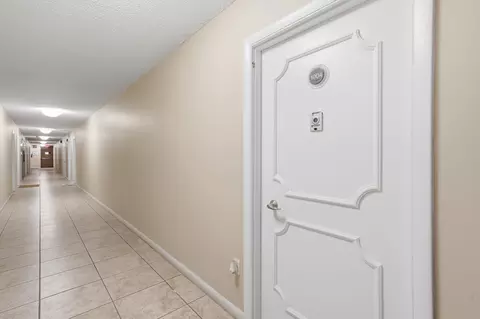 1401 S Ocean Dr #PH4, Hollywood, FL 33019