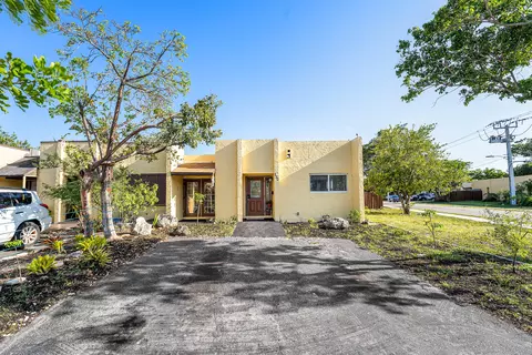 250 NW 43rd Pl, Pompano Beach, FL 33064