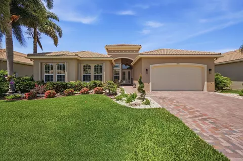 10469 Whitewind Cir, Boynton Beach, FL 33473