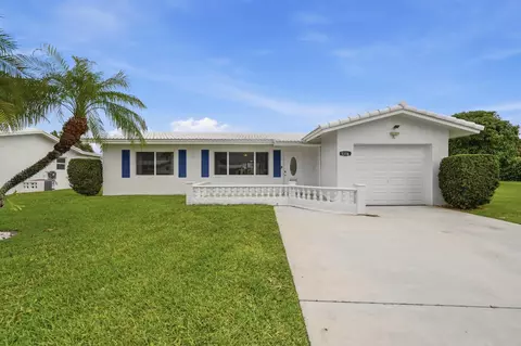 1316 SW 23rd St, Boynton Beach, FL 33426