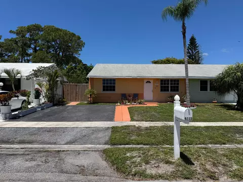 4815 Gladiator Cir, Greenacres, FL 33463