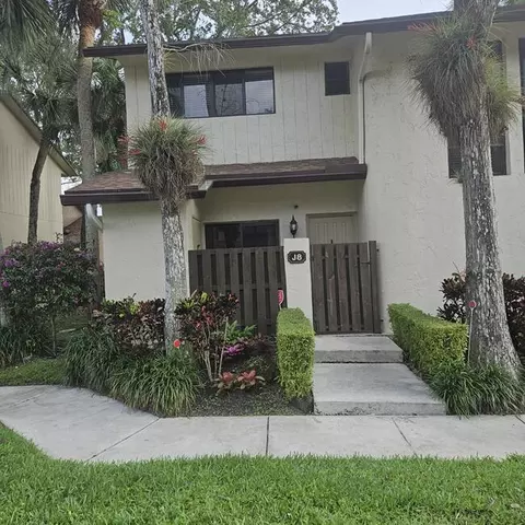 7620 NW 79th Ave #J8, Tamarac, FL 33321