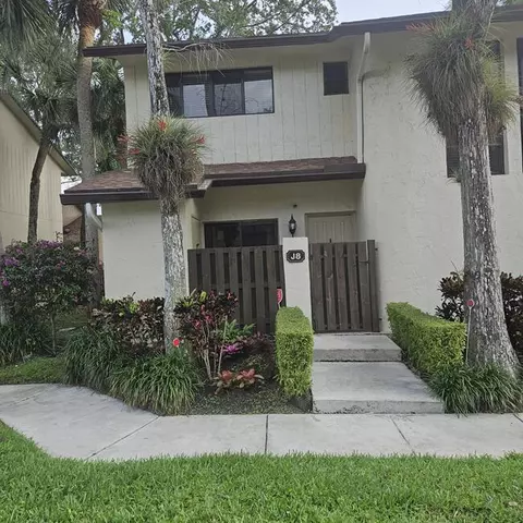 7620 NW 79th Ave #J8, Tamarac, FL 33321