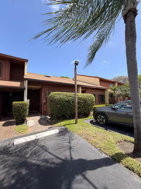 407 SE 14th St, Dania Beach, FL 33004