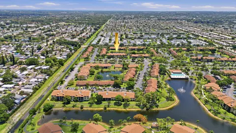 627 Sea Pine Way #D1, Greenacres, FL 33415