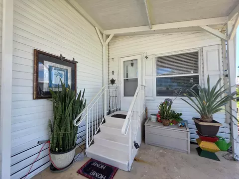 3 SE Kassaba Ln, Port Saint Lucie, FL 34952