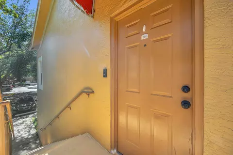 4241 San Marino Blvd #207, West Palm Beach, FL 33409