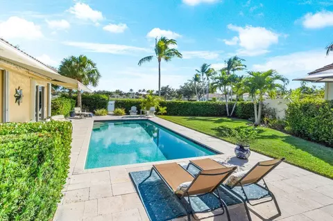 8222 Dominica Pl, Wellington, FL 33414