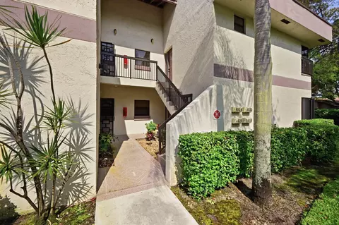 4623 Carambola Cir N, Coconut Creek, FL 33066